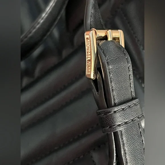 MICHAEL KORS Abbey Medium Quilted Leather Backpack - Picture 10 of 13